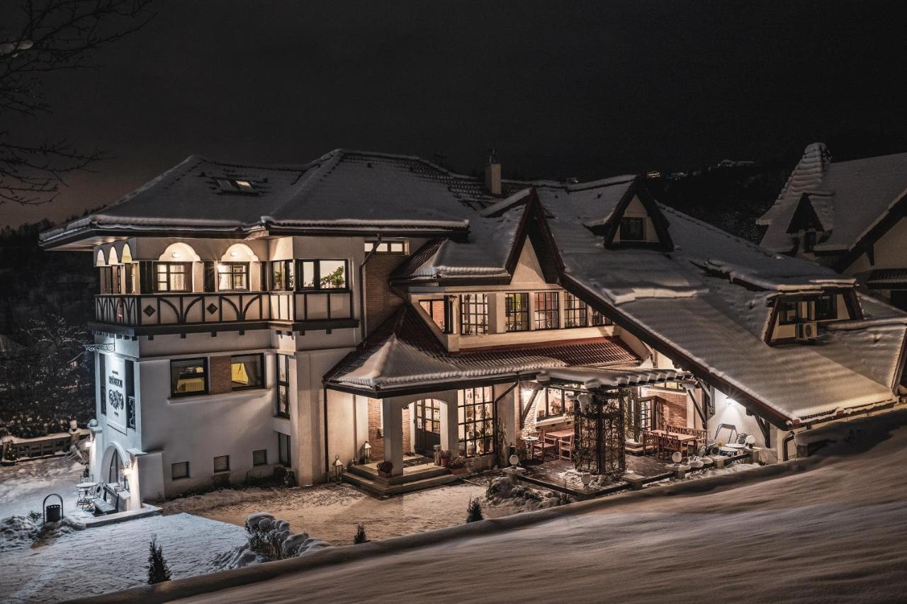 Conacul Bratescu Hotel Törcsvár Kültér fotó