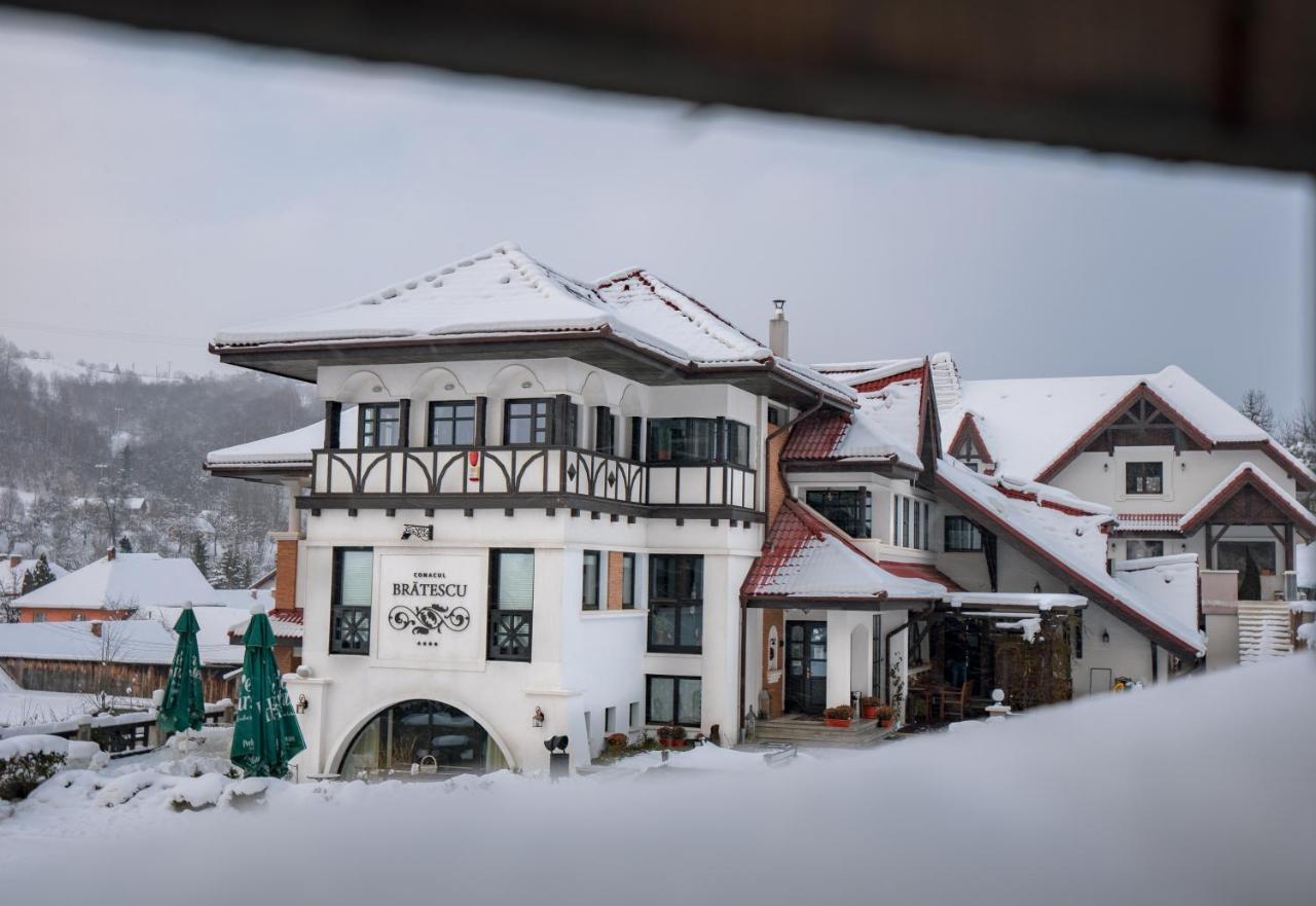 Conacul Bratescu Hotel Törcsvár Kültér fotó